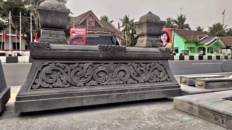 Pengrajin Nisan Batu Makam Murah 